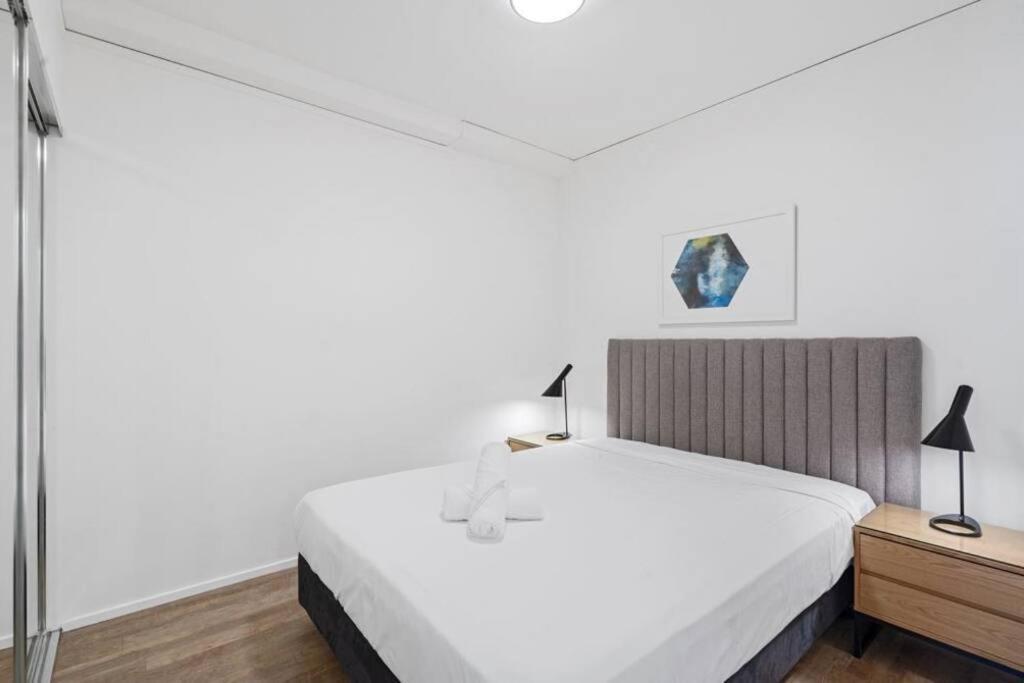 Lovely 2- Bedroom Rental Unit With Free Parking Brisbane Exterior foto