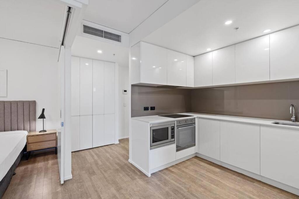 Lovely 2- Bedroom Rental Unit With Free Parking Brisbane Exterior foto